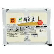国産大豆１００％使用　絹豆腐