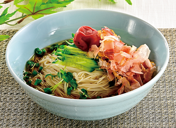 梅とかつおのぶっかけそうめん