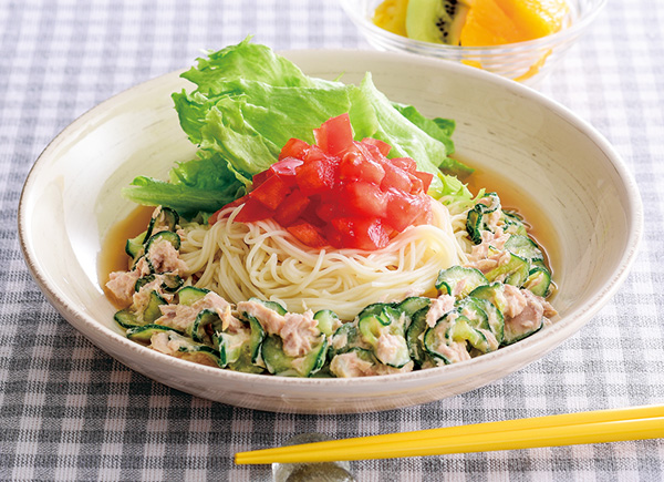 ツナとトマトの冷やしサラダそうめん