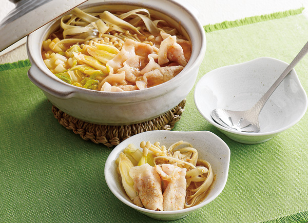 ごぼうと豚肉のにんにくみそ鍋