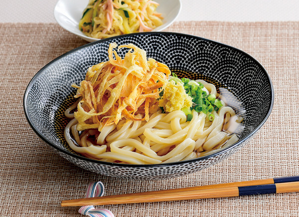 新ごぼうの天ぷらのせ冷やしぶっかけうどん